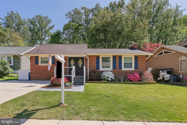Exterior, Facade, Brick Facade, Ranch