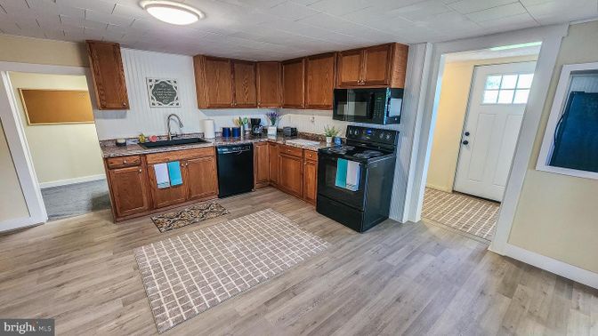 Interior, Kitchen, Wood Texture Flooring