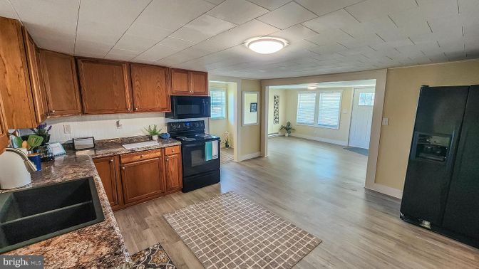 Interior, Kitchen, Wood Texture Flooring