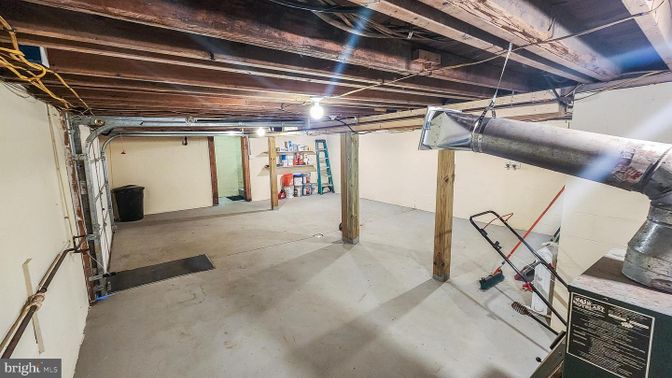 Interior, Wooden Beams