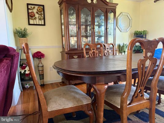 Dining room, Interior, Wood Texture Flooring