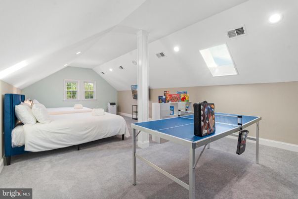 Bedroom, Game Room, Interior, Recessed Lighting