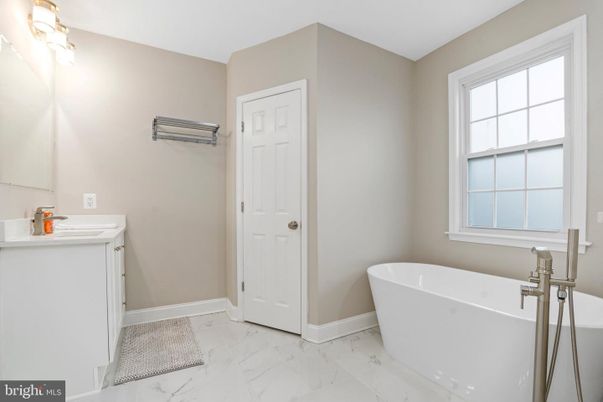 Bathroom, Free Standing Baths, Interior, Marble