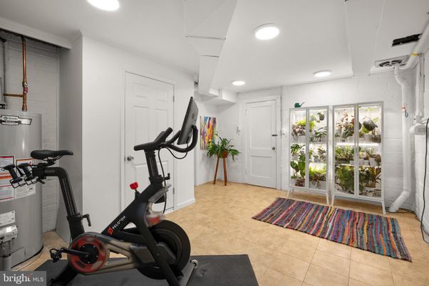 Fitness Equipment, Interior, Recessed Lighting