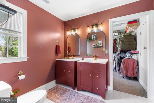 Bathroom, Dual Sink Vanities, Interior, Walk-in Closets