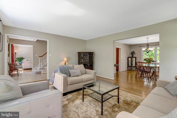 Dining room, Interior, Living room, Pendant Lights, Wood Texture Flooring