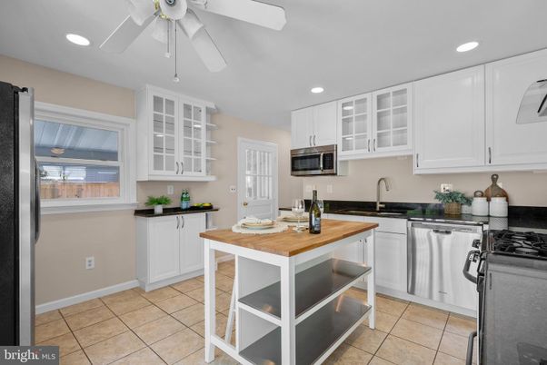 Interior, Kitchen, Recessed Lighting