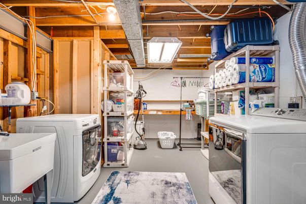 Interior, Washer