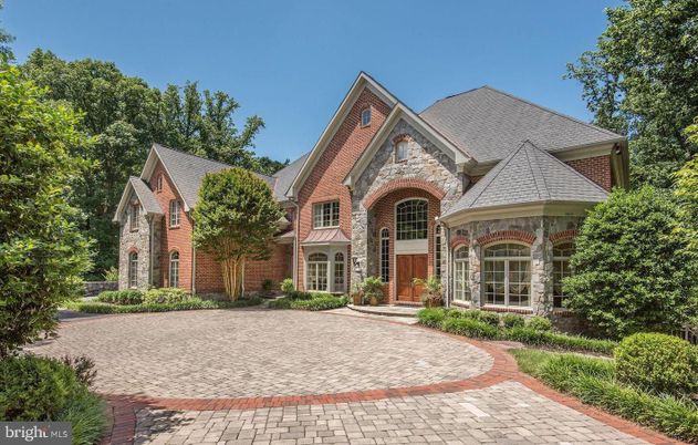 Exterior, Facade, Brick Facade, Brick Traditional