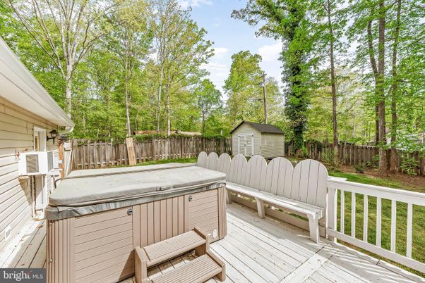 Exterior, Hot Tub