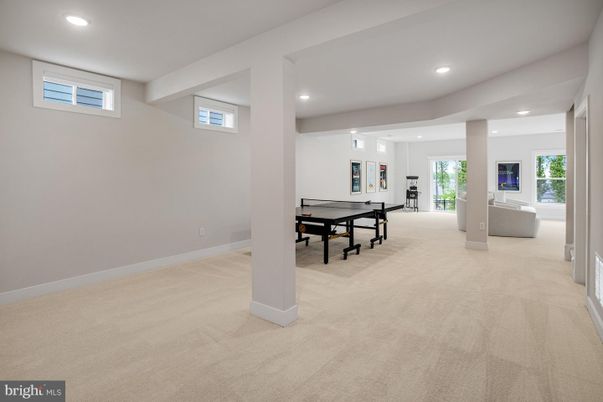 Game Room, Interior, Recessed Lighting