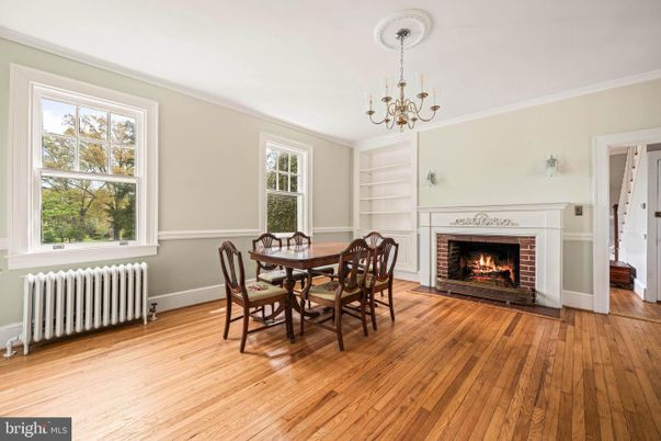 Chandelier, Dining room, Fireplace, Interior, Wood Texture Flooring