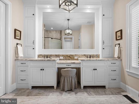 Bathroom, Dual Sink Vanities, Interior, Pendant Lights, Recessed Lighting