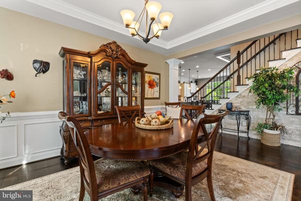 Chandelier, Dining room, Interior, Pendant Lights, Recessed Lighting, Wood Texture Flooring