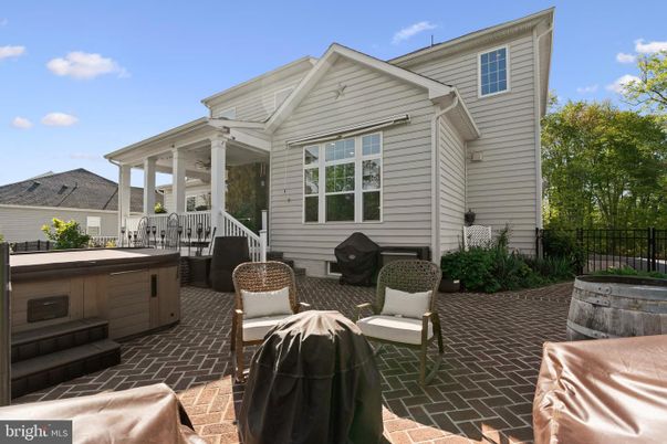 Exterior, Hot Tub