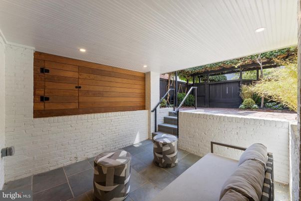 Exterior, Recessed Lighting