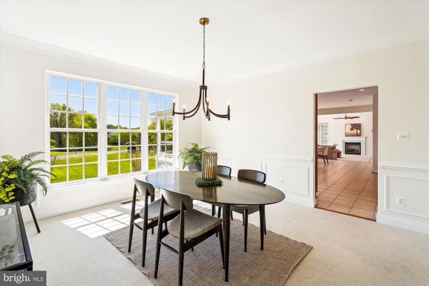 Chandelier, Dining room, Fireplace, Interior