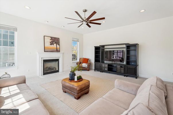 Fireplace, Interior, Living room, Recessed Lighting