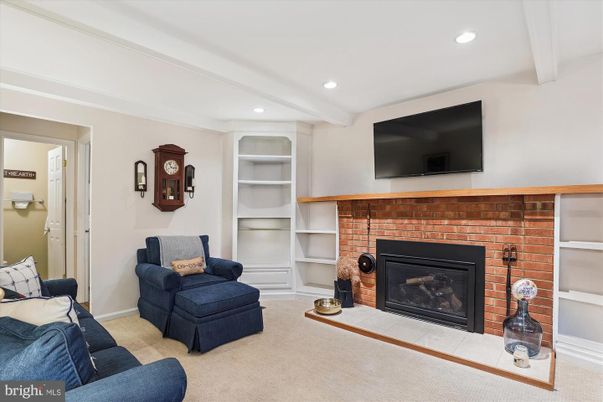 Fireplace, Interior, Living room, Recessed Lighting