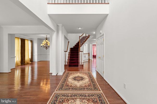 Chandelier, Interior, Recessed Lighting, Wood Texture Flooring