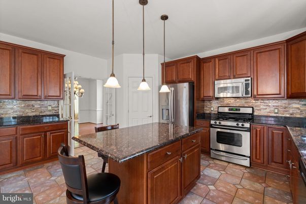 Interior, Kitchen, Pendant Lights, Stainless Steel Appliances