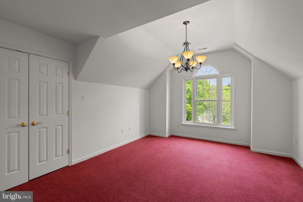 Chandelier, Empty room, Interior