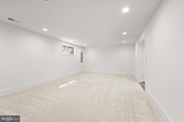 Empty room, Interior, Recessed Lighting