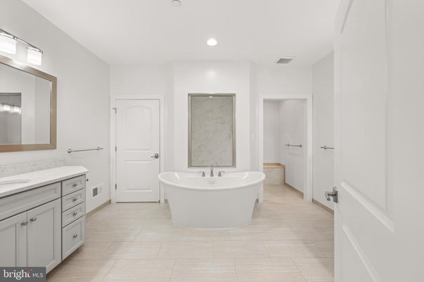 Bathroom, Dual Sink Vanities, Free Standing Baths, Interior, Recessed Lighting