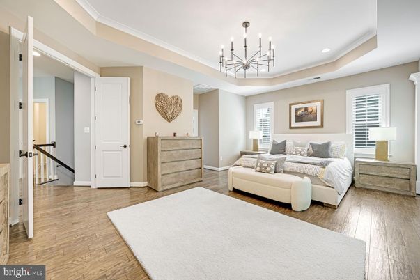 Bedroom, Interior, Pendant Lights, Recessed Lighting, Wood Texture Flooring