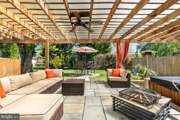 Exterior, Hot Tub