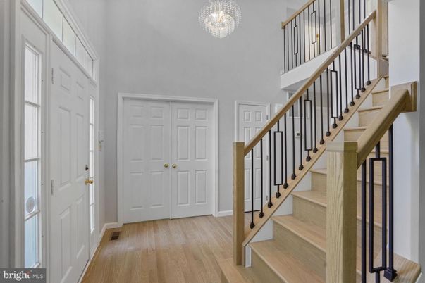 Chandelier, Interior, Wood Texture Flooring