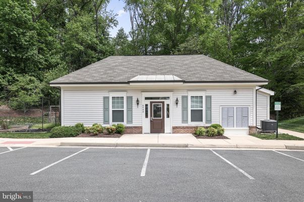 Exterior, Facade, Cape Cod