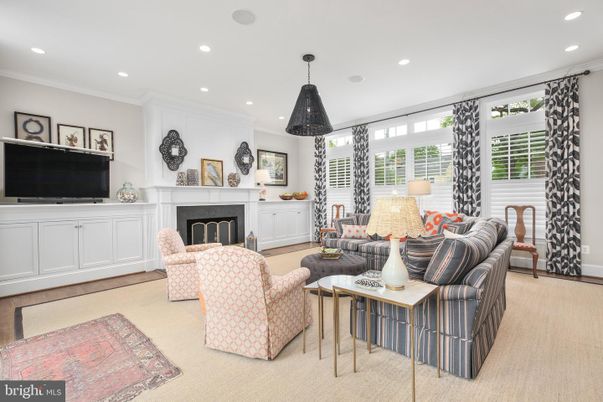 Fireplace, Interior, Living room, Pendant Lights, Recessed Lighting, Wood Texture Flooring