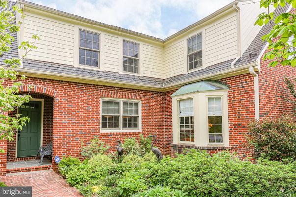 Exterior, Facade, Brick Facade, Rowhouse