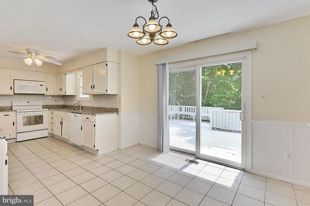 Chandelier, Interior, Kitchen