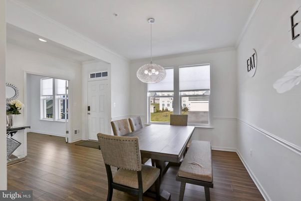 Chandelier, Dining room, Interior, Pendant Lights, Recessed Lighting, Wood Texture Flooring