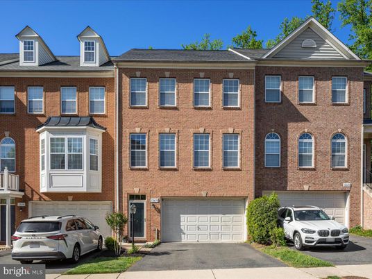 Attached, Exterior, Facade, Brick Facade, Rowhouse