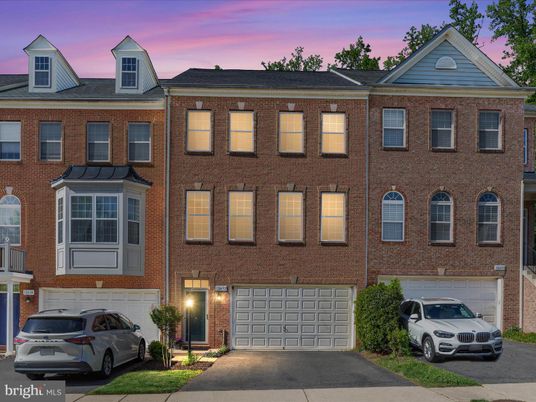 Attached, Exterior, Facade, Brick Facade, Rowhouse
