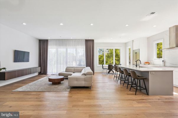 Interior, Kitchen, Living room, Recessed Lighting, Wood Texture Flooring