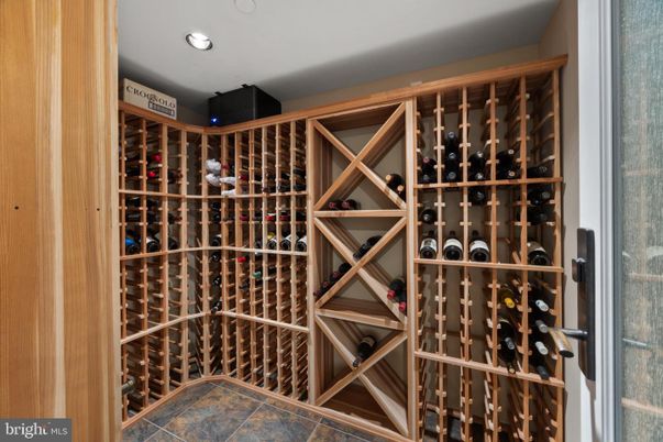 Interior, Recessed Lighting, Wine Storage