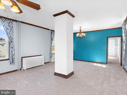 Chandelier, Empty room, Interior