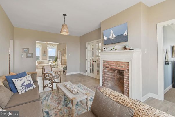 Fireplace, Interior, Living room, Pendant Lights, Wood Texture Flooring