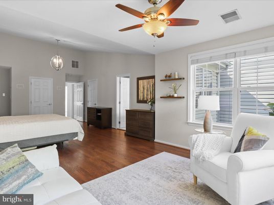 Bedroom, Interior, Pendant Lights, Wood Texture Flooring