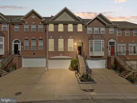 Attached, Exterior, Facade, Brick Facade, Rowhouse