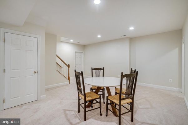 Dining room, Interior, Recessed Lighting