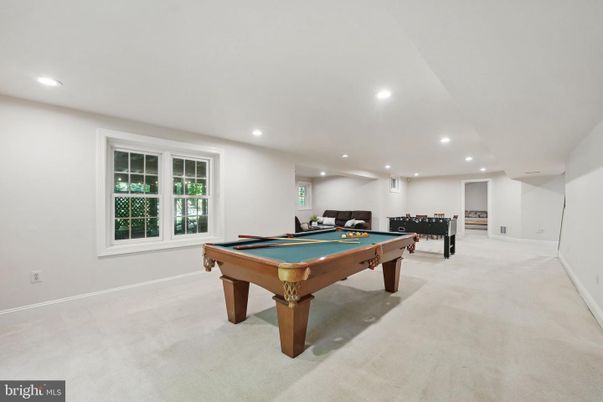 Billiard Table, Game Room, Interior, Recessed Lighting