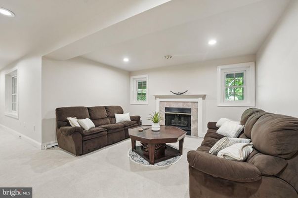 Fireplace, Interior, Living room, Recessed Lighting