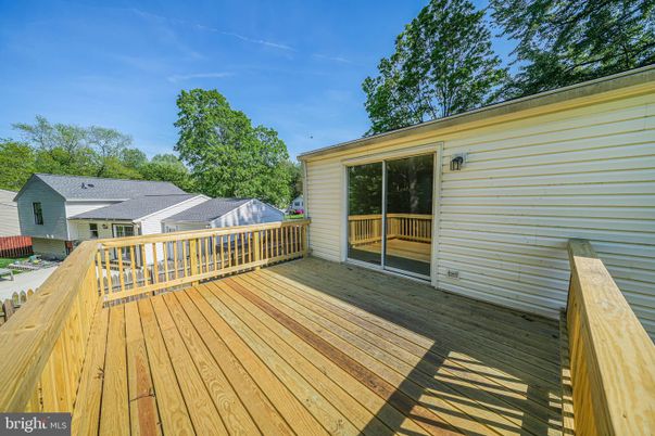 Exterior, Wood Texture Flooring