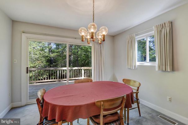 Chandelier, Dining room, Interior