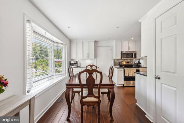 Dining room, Interior, Kitchen, Recessed Lighting, Stainless Steel Appliances, Wood Texture Flooring